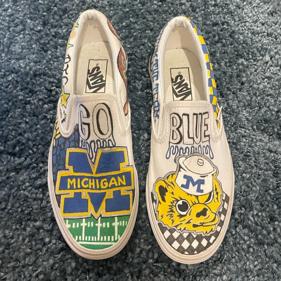 Custom Hand-Drawn University of Michigan Vans Sneakers - Picture 1 of 5
